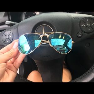 Ray Ban Aviators (blue lense)